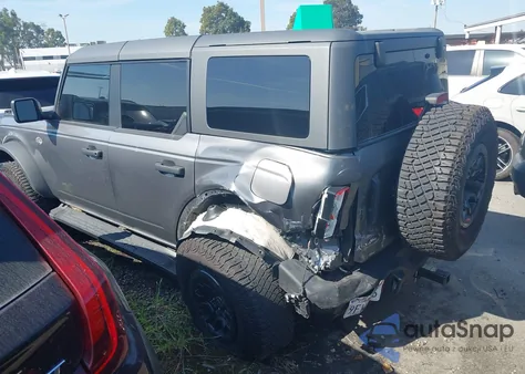 2023 Ford Bronco Wildtrak z USA, uszkodzony, nr VIN 1FMEE5DP4PLB39967